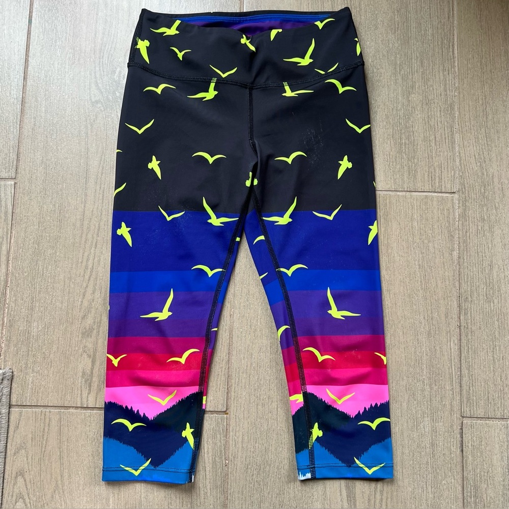 Mara Hoffman Active Climb a Mountain Moon Black Dusk Seagulls Cropped Leggings
